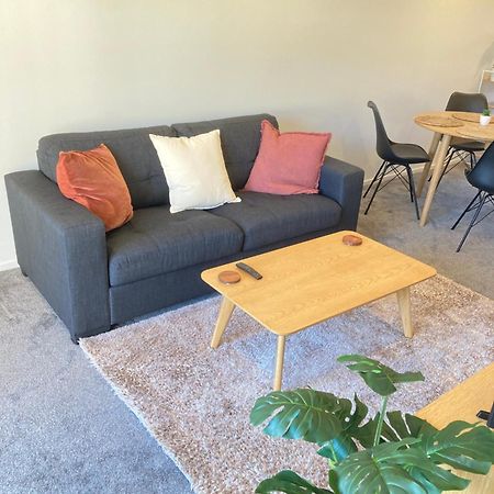 Cheerful 2 Bedroom Townhouse In Addington! Christchurch Exterior photo